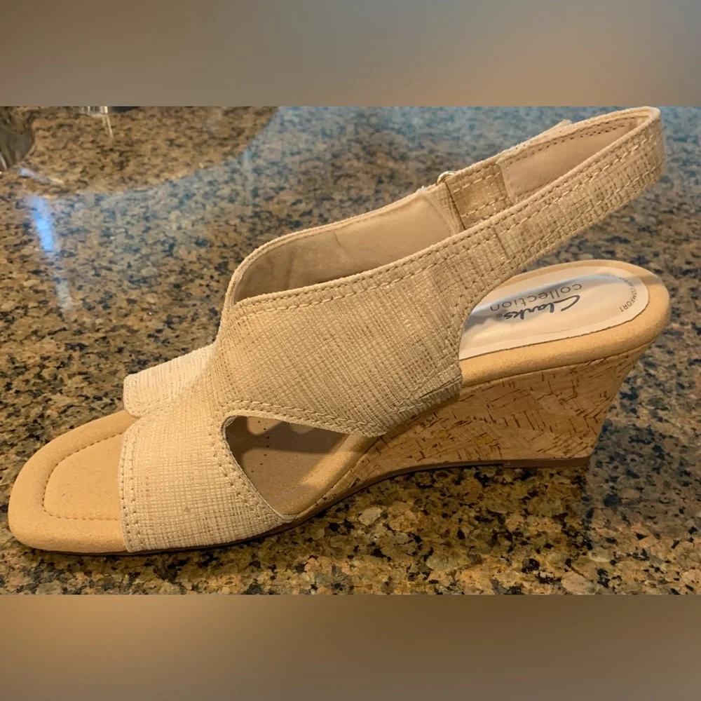 Clarks Collection Women's Cream Wedge Sandals with cork heel. Size 9.5 NWT - Picture 2 of 6